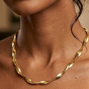 Luminous Interlace necklace wp